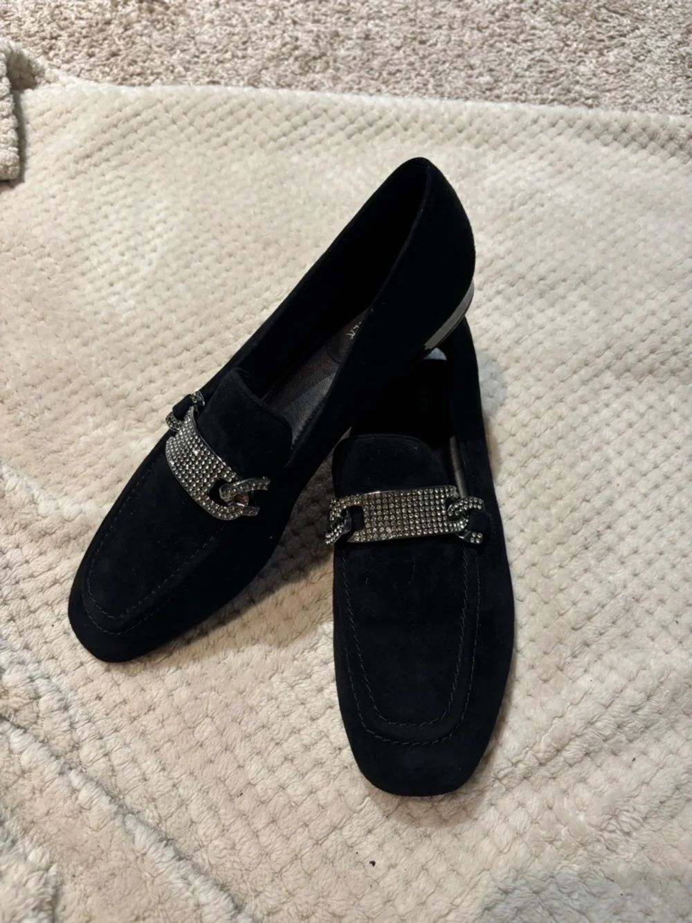 Donald Pliner Halen Suede Loafers in black - NWOT, classic, business - Picture 4 of 5